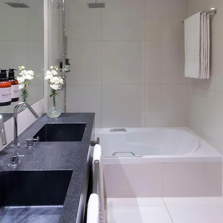 Nh Collection Batalha Hotel Porto
