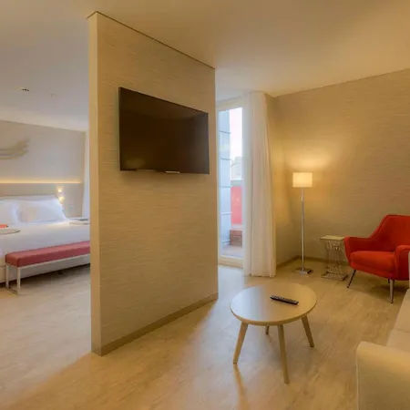 Готель Nh Collection Batalha 4*