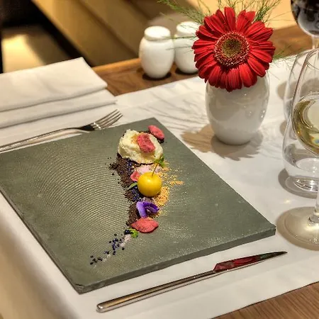 Готель Nh Collection Batalha 4*